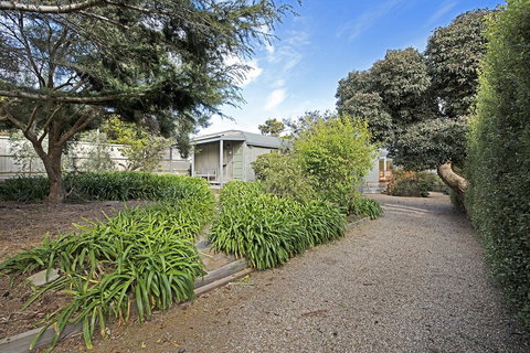 Beach Pearl - Redcliffe Tourism 1