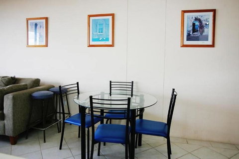 Ebbtide Unit 29 2 6 North Street - Redcliffe Tourism 4