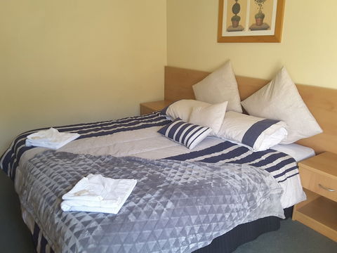 Blue Mountains Motel - Redcliffe Tourism 6