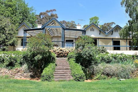 Cobbs Hill Estate Homestead - Redcliffe Tourism 0