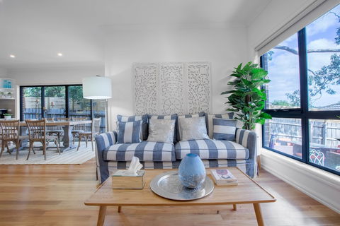 AUJOY 3 Bed Townhouse Burwood 1 - Redcliffe Tourism 5