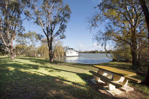 River Retreat At Monteith - Redcliffe Tourism 7
