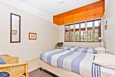 The Birdcage - Redcliffe Tourism 1