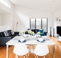Centrepoint Units Ivanhoe - Redcliffe Tourism