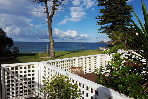 Coachhouse On The Beach - Redcliffe Tourism 3