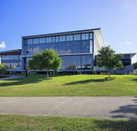 Lake Kawana Accommodation - Redcliffe Tourism