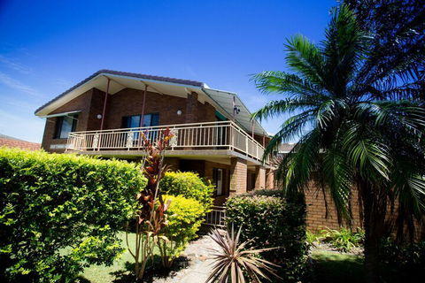Driftwood Court 1 Sawtell NSW - Redcliffe Tourism 1