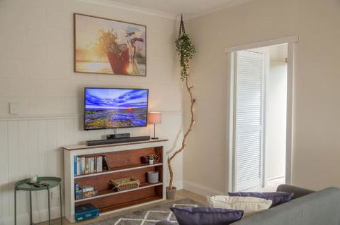 New Aptmnt Only 5 Mins To Mona Gallery - Redcliffe Tourism 1