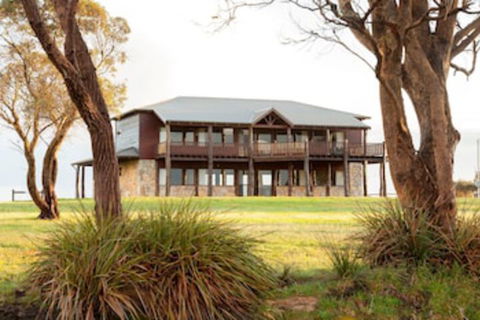 Ridgeview - Redcliffe Tourism 0