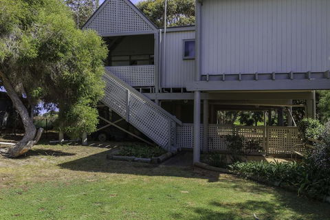 Tranquillity On Riverview 33 Riverview Drive - Redcliffe Tourism 1