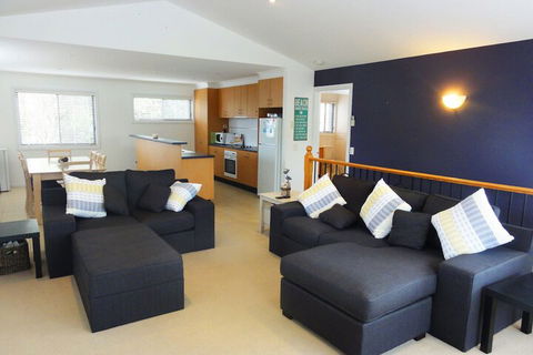 Bliss Close TO Town - Redcliffe Tourism 1
