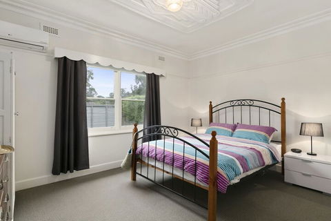 Vintage Sunrise PET Friendly - Redcliffe Tourism 7