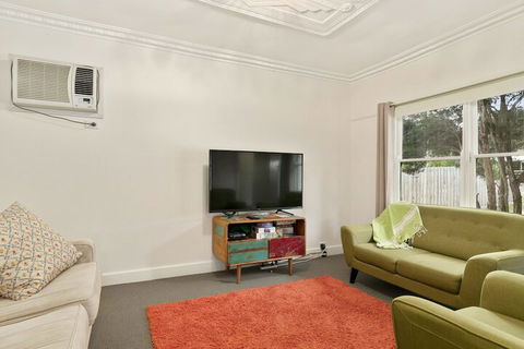 Vintage Sunrise PET Friendly - Redcliffe Tourism 4