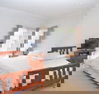 Welcome Break PET Friendly - Redcliffe Tourism
