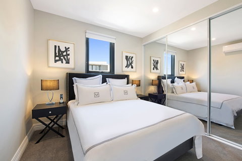 Manhattan Apartments - Notting Hill - Redcliffe Tourism 6