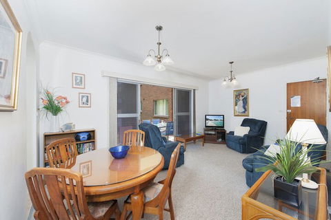 Andana Unit 1 / 12 Gretel Close - Redcliffe Tourism 4