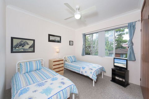 Andana Unit 1 / 12 Gretel Close - Redcliffe Tourism 3