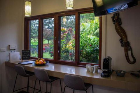Colorado Beauty Nestled In The Heart Of Bonville - Redcliffe Tourism 5