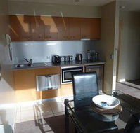 Flinders Lane Holiday Apartments - Redcliffe Tourism