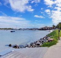 Sunset Court Unit 1 / 3 Resthaven Avenue - Redcliffe Tourism