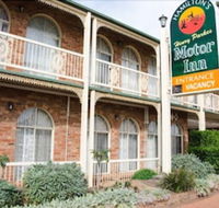 Hamilton's Henry Parkes Motor Inn Parkes - Redcliffe Tourism