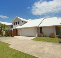 60 Beachway Parade Marcoola 500 BOND Linen supplied - Redcliffe Tourism