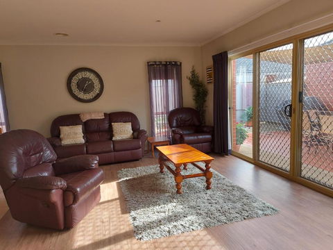 Annesley Central - Redcliffe Tourism 4