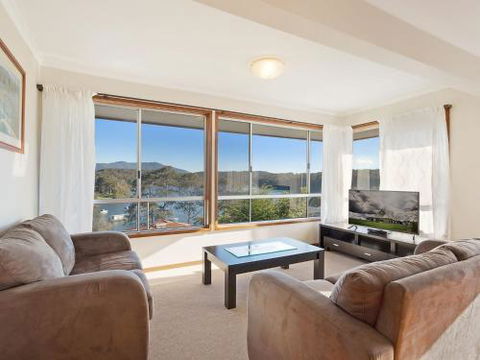 Inlet Views At The Loop - Redcliffe Tourism 6