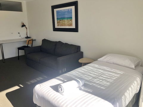 Eastcoaster Resort - Redcliffe Tourism 0