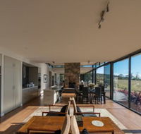 Dragonfly Lodge - Redcliffe Tourism