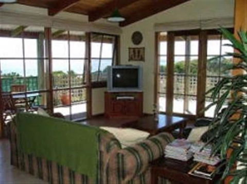 Lantauanan - Redcliffe Tourism 4