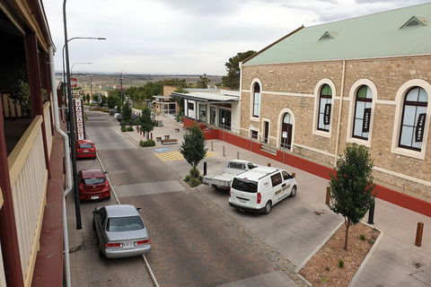 Balcony On Sixth Lodge - Redcliffe Tourism 3