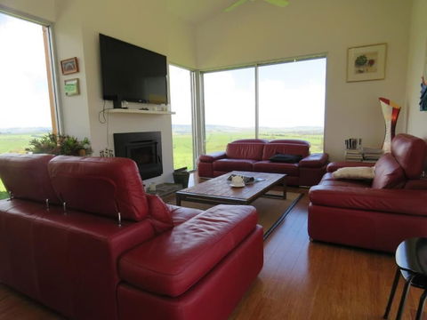 Lush Pastures - Redcliffe Tourism 6