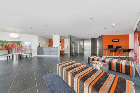 Abode Tuggeranong - Redcliffe Tourism 1