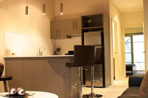 Mia Mia Executive Apartments - Redcliffe Tourism 6