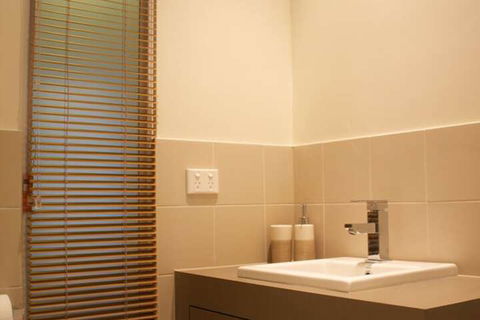 Mia Mia Executive Apartments - Redcliffe Tourism 5