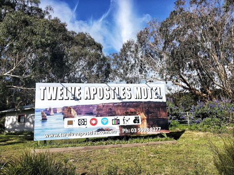 Twelve Apostles Motel & Country Retreat - Redcliffe Tourism 2