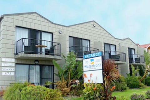 Apollo Bay Waterfront Motor Inn - Redcliffe Tourism 0