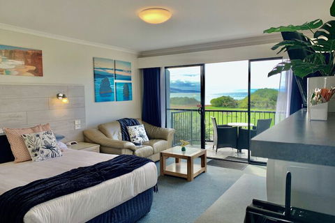 Apollo Bay Waterfront Motor Inn - Redcliffe Tourism 7