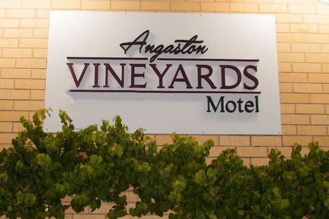 Angaston Vineyards Motel - Redcliffe Tourism 5