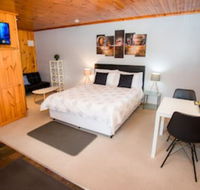 Seppelts View Cabins - Redcliffe Tourism