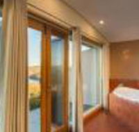 Eagle View Escape - Redcliffe Tourism