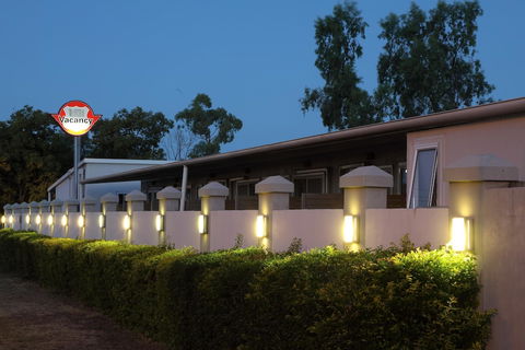 Route 66 Motor Inn - Redcliffe Tourism 3