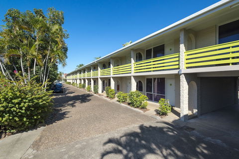 The Beach Motel Hervey Bay - Redcliffe Tourism 3