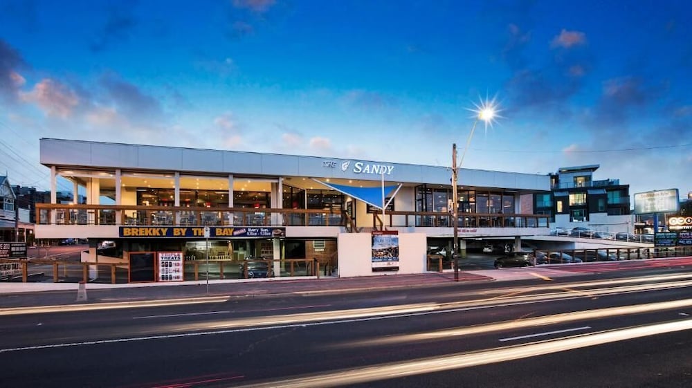  Redcliffe Tourism