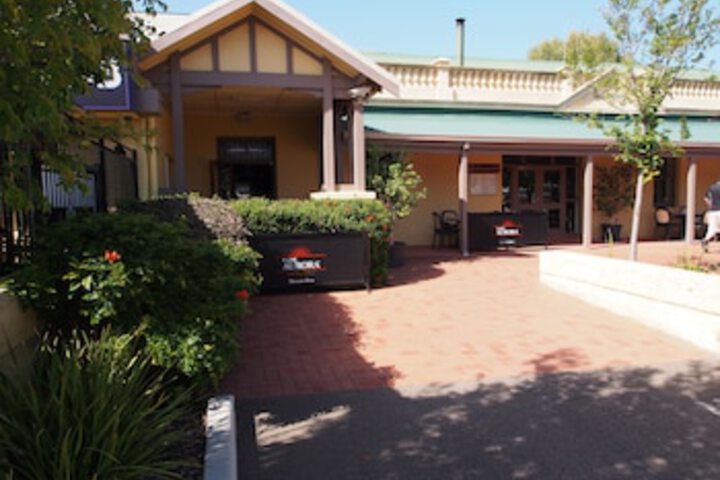  Redcliffe Tourism