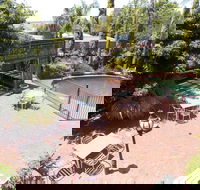 Bell Motel - Redcliffe Tourism