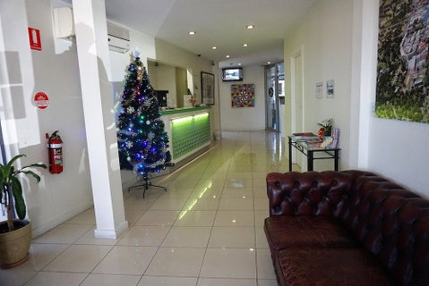 Jacksons Motor Inn - Redcliffe Tourism 1