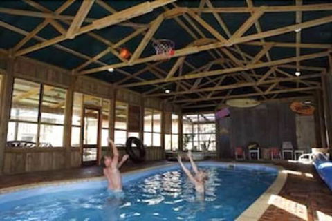 Lovedale Cottages - Redcliffe Tourism 7