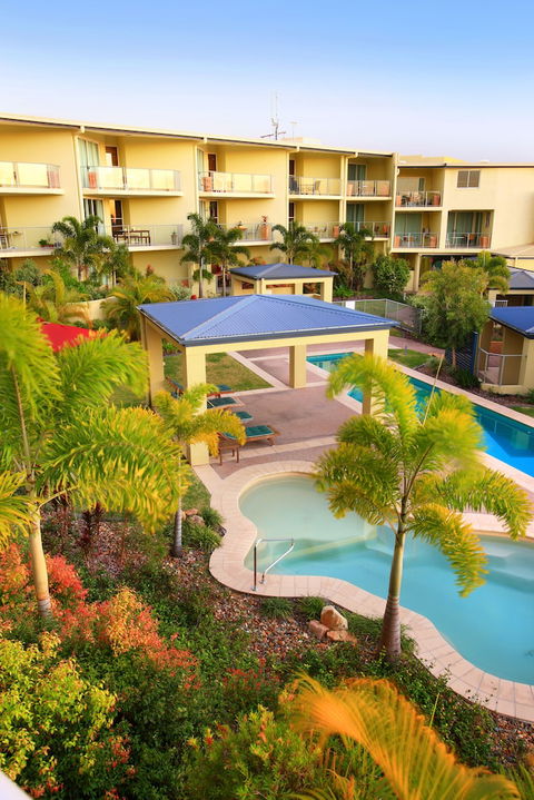 Caloundra Central Apartment Hotel - Redcliffe Tourism 1